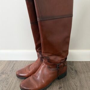 Bussola Tan Leather Footwear